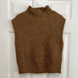 Women’s madewell sweater vest! So cute and cozy